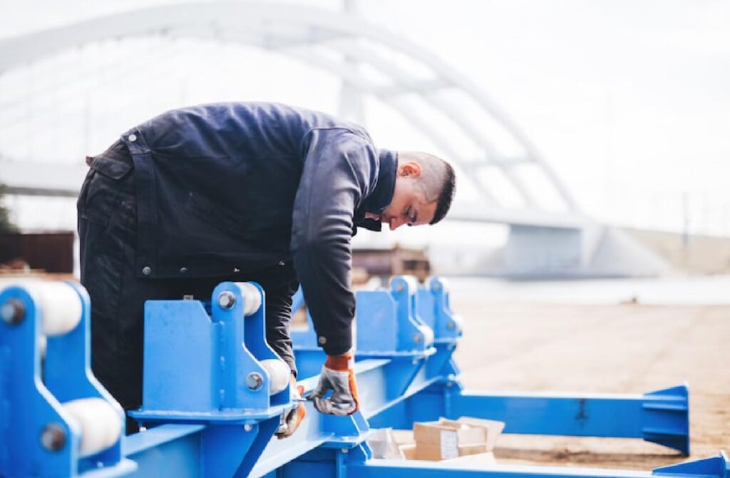 Mobile-Lift-Technicians