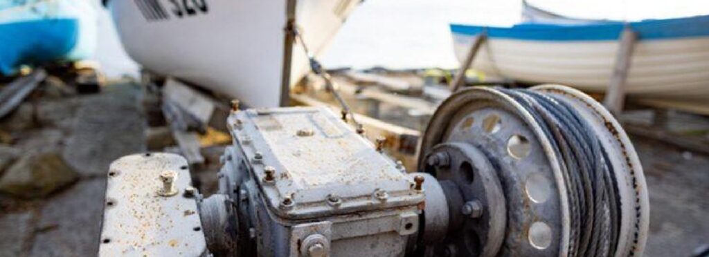 Emergency-Boat-Lift-Repair
